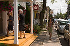 Lolo strolling Baie St. Paul Lolo strolling Baie St. Paul