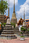 Wat Pho chedis (or stupas) used to house the remains of Buddhist monks or nuns Wat Pho chedis (or stupas) used to house the remains of Buddhist monks or nuns